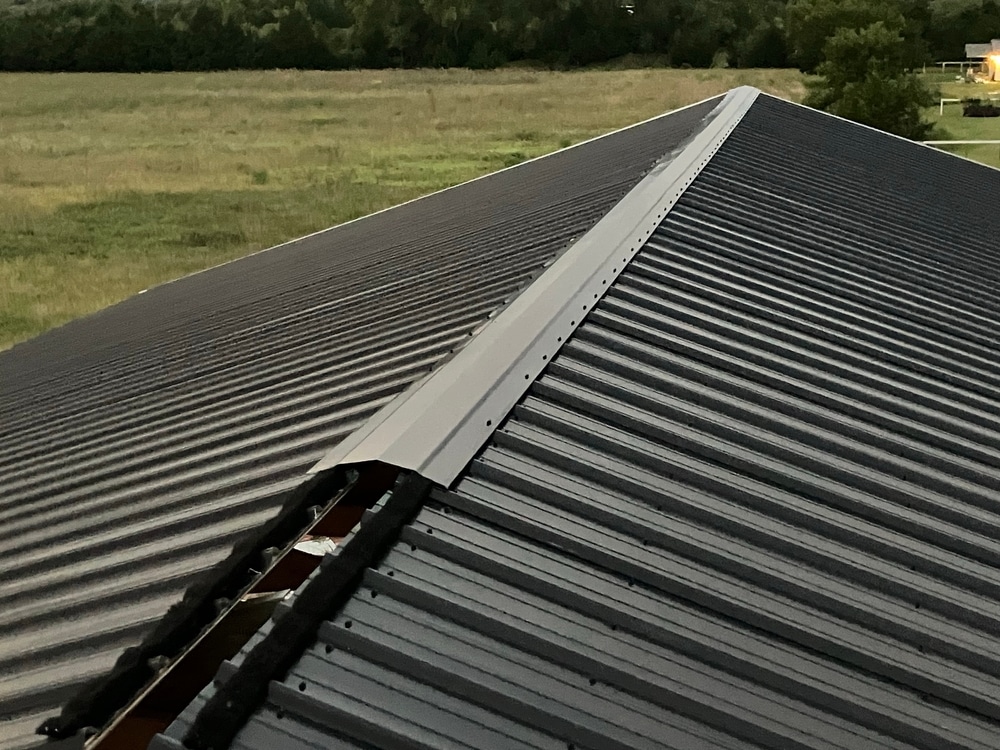 benefits of vented ridge closures