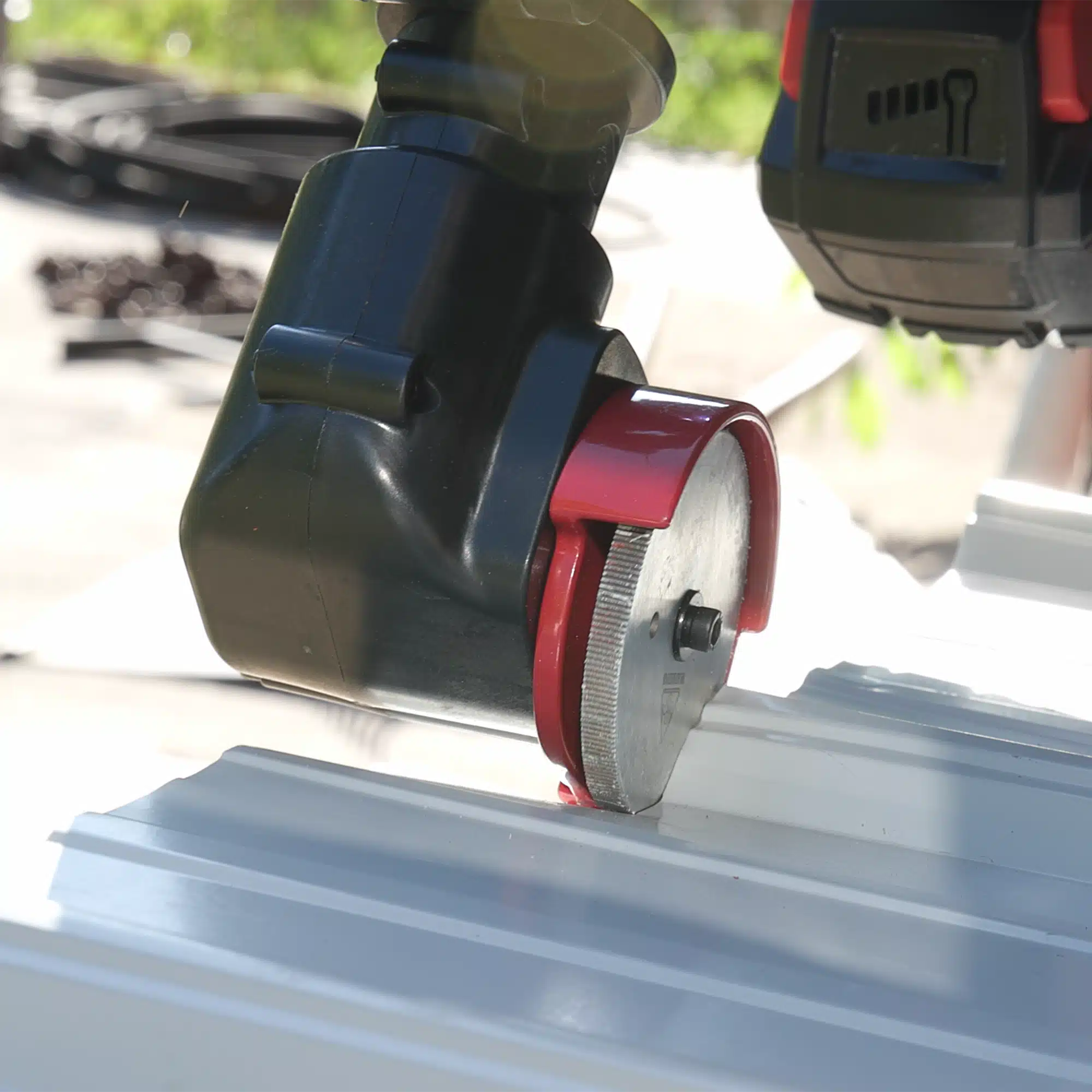 Malco TurboShear® Rotary Panel Cutter - Image 12